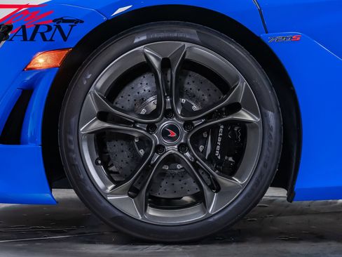 Used 2018 McLaren 720S Performance RWD image 18