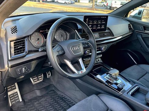 Used 2022 Audi SQ5 Premium image 17