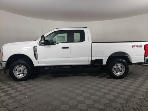 New 2026 Ford F350 XL w/ XL Driver Assist Package image 5