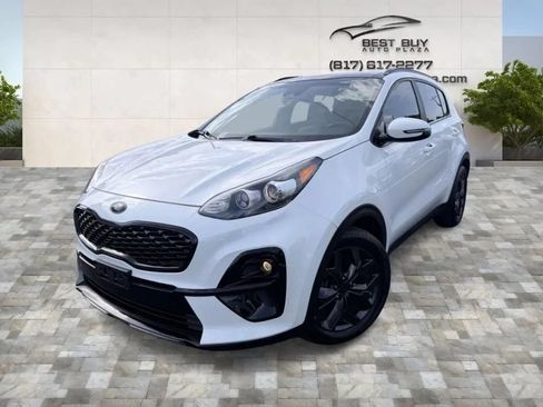 Used 2022 Kia Sportage Nightfall Edition FWD image 3