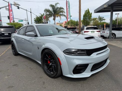 Used 2021 Dodge Charger SRT Hellcat image 2