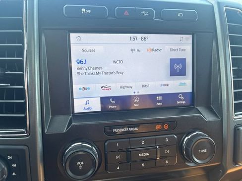 Used 2022 Ford F250 XLT w/ XLT Premium Package AWD/4WD image 23