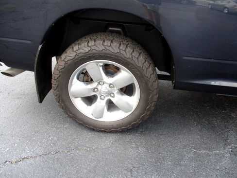 Used 2019 RAM 1500 ST w/ SXT Plus Group image 17