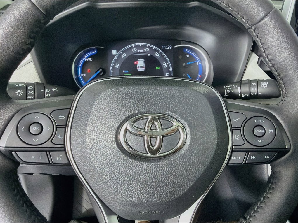 Used 2023 Toyota RAV4 XLE Premium AWD/4WD image 16
