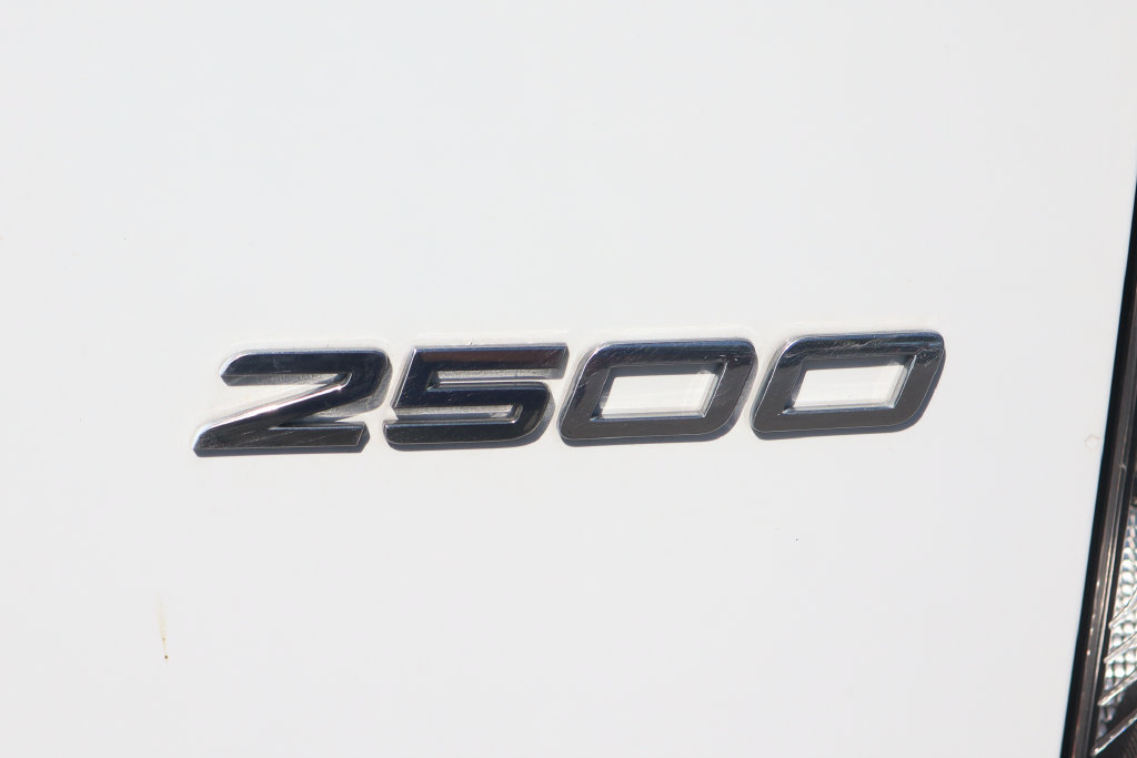 Used 2025 Mercedes-Benz Sprinter 2500 image 37