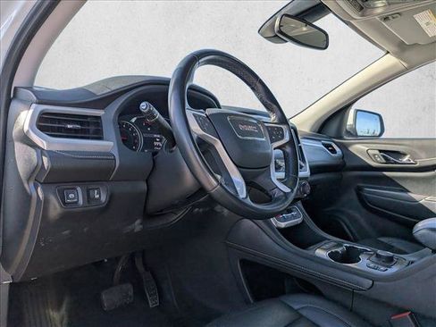 Used 2023 GMC Acadia SLT image 10