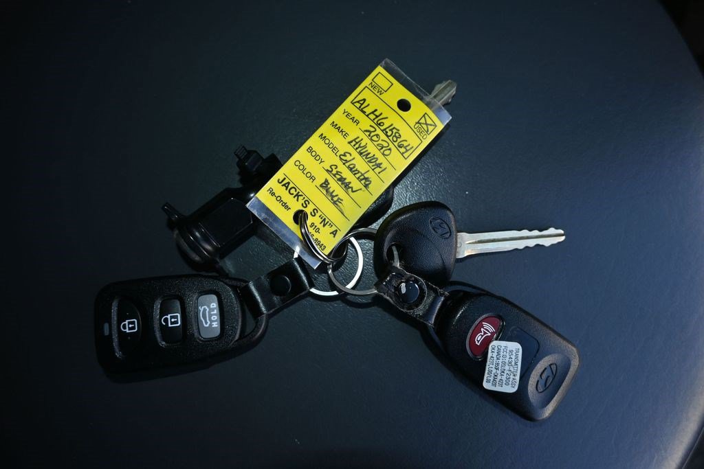 Used 2020 Hyundai Elantra SE FWD image 44