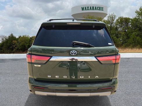 Used 2023 Toyota Sequoia Limited RWD image 4