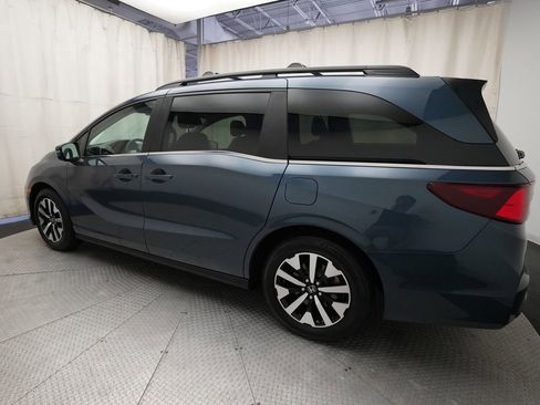 Certified 2026 Honda Odyssey EX-L image 35