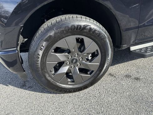 Used 2024 Ford F150 Lightning Flash image 10