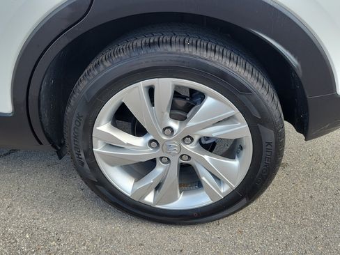 Used 2024 Buick Encore GX Preferred FWD image 25