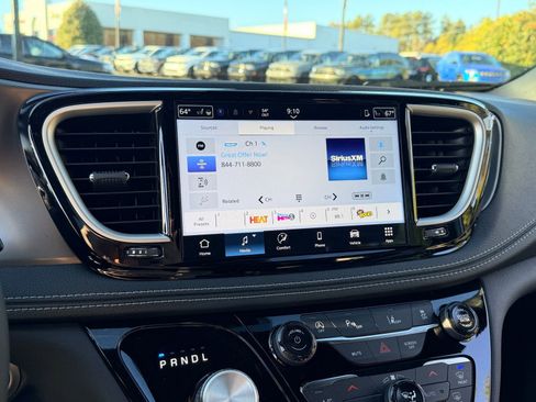 New 2026 Chrysler Pacifica Select w/ S Appearance Package FWD image 24