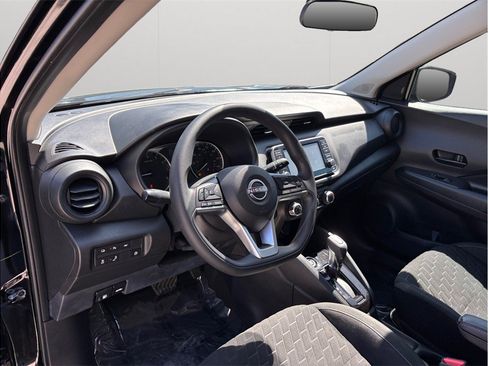 Used 2022 Nissan Kicks S FWD image 6