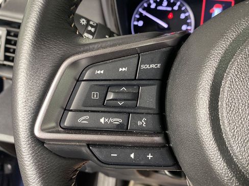 Used 2025 Subaru Outback Premium AWD/4WD image 9
