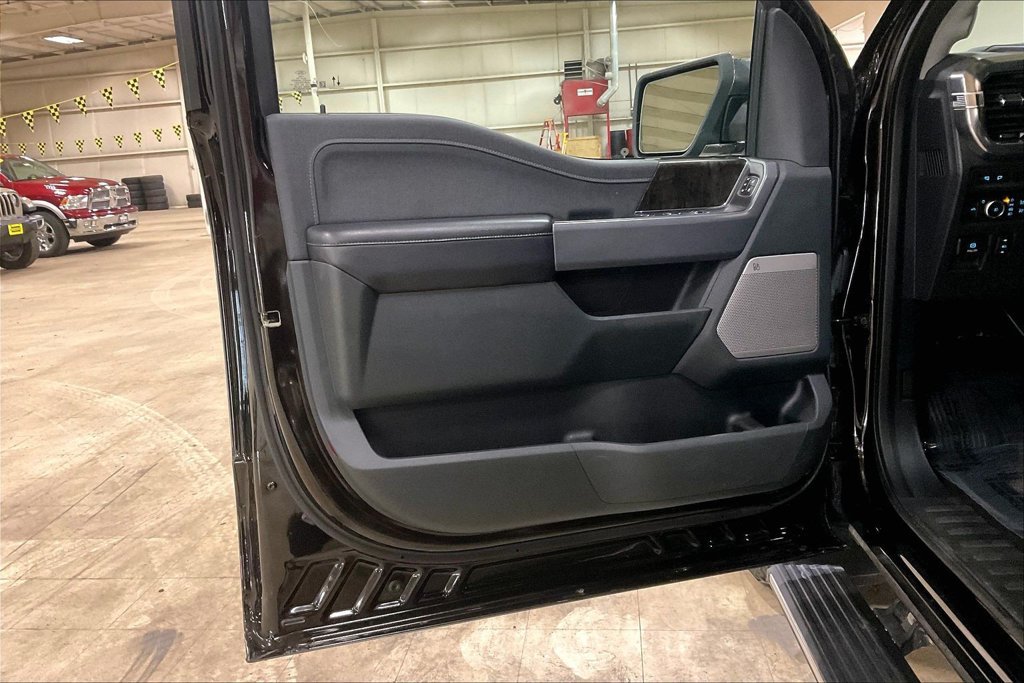 Used 2021 Ford F150 Lariat w/ Equipment Group 502A High AWD/4WD image 21