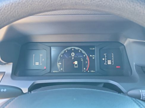 Used 2025 Toyota Tacoma SR5 image 28