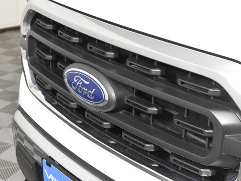 Used 2022 Ford F150 XLT image 11