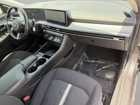 Used 2024 Hyundai Sonata SEL w/ Convenience Package FWD image 11
