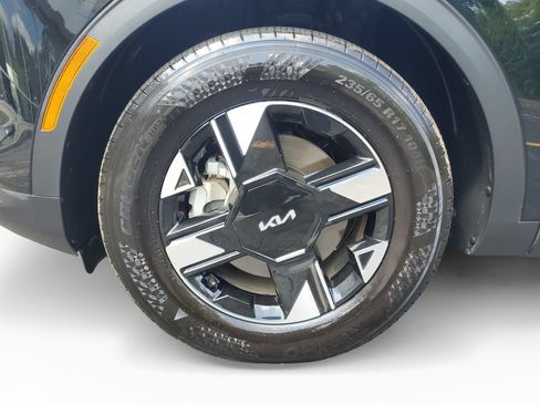 Used 2026 Kia Sportage LX FWD image 28