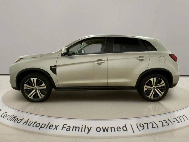 Used 2026 Mitsubishi Outlander Sport ES AWD/4WD image 2