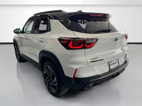 Used 2024 Chevrolet TrailBlazer RS w/ Convenience Package image 5