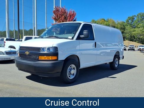 New 2025 Chevrolet Express 2500 w/ Communications Package image 34