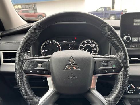 Used 2022 Mitsubishi Outlander SEL AWD/4WD image 25