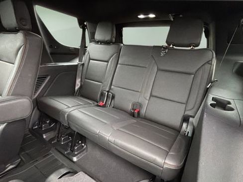 Used 2024 Chevrolet Tahoe High Country image 34