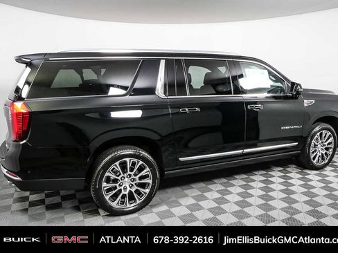 New 2026 GMC Yukon XL Denali w/ Sun & Power Step Package image 2