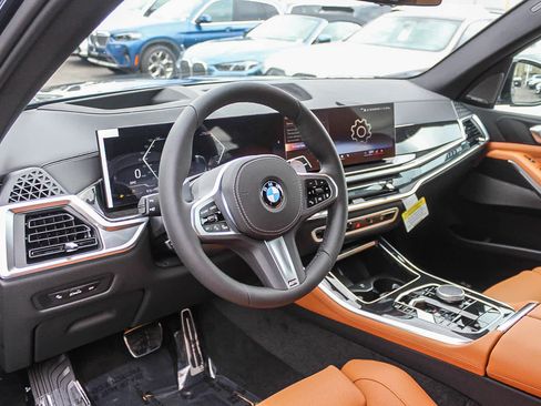 Used 2026 BMW X5 sDrive40i w/ M Sport Package RWD image 17