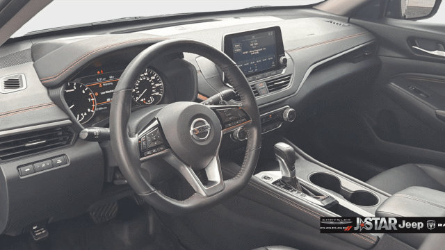 Used 2021 Nissan Altima 2.5 SR w/ SR Premium Package FWD image 29