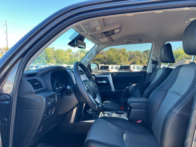 Used 2022 Toyota 4Runner SR5 Premium AWD/4WD image 28