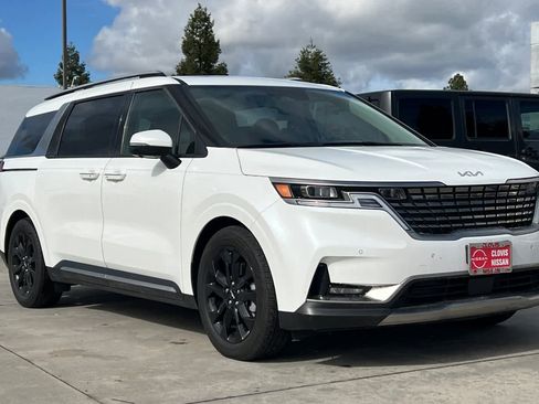 Used 2024 Kia Carnival SX Prestige image 10