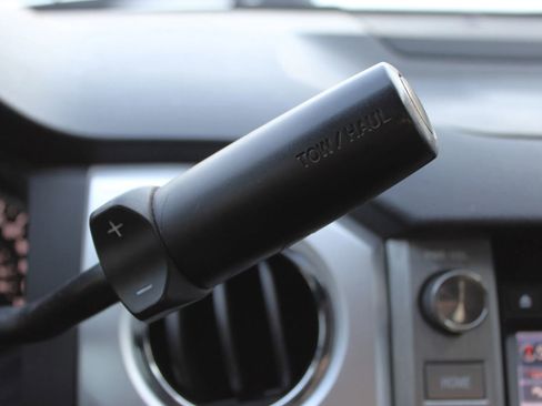 Used 2018 Toyota Tundra SR5 w/ TRD Off Road Package image 17