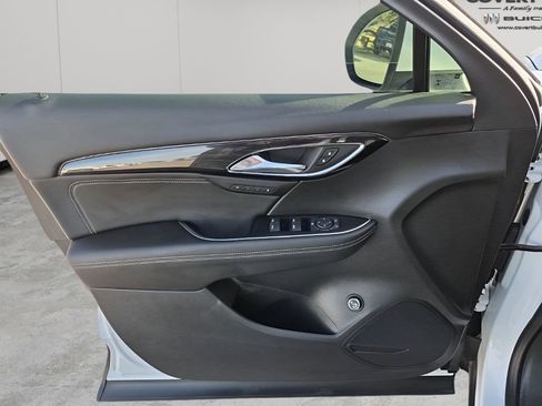 Used 2023 Buick Envision Essence image 26