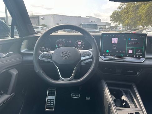 New 2026 Volkswagen Tiguan SE R-Line FWD image 51