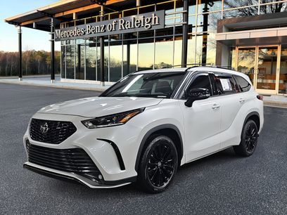 Used 2023 Toyota Highlander XSE