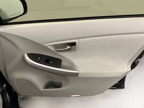 Used 2012 Toyota Prius Three image 33