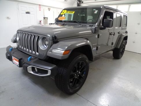 Certified 2023 Jeep Wrangler Unlimited Sahara w/ Cold Weather Group AWD/4WD image 18