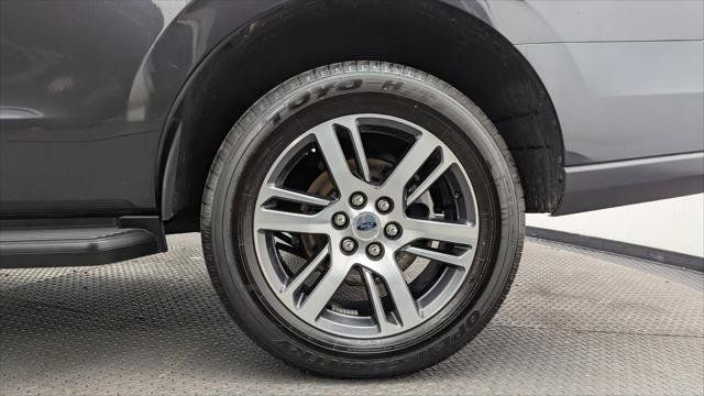 Used 2024 Ford Expedition Limited RWD image 30