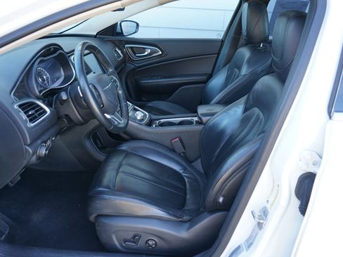 Used 2015 Chrysler 200 C w/ Navigation & Sound Group I image 15