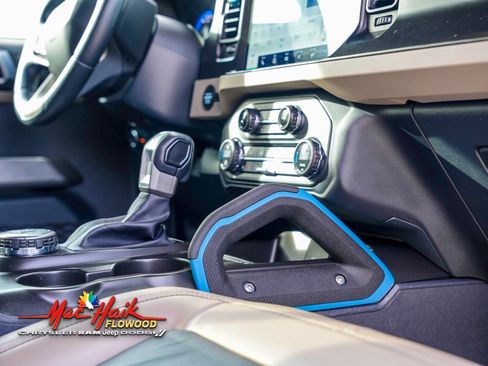 Used 2023 Ford Bronco Wildtrak image 19