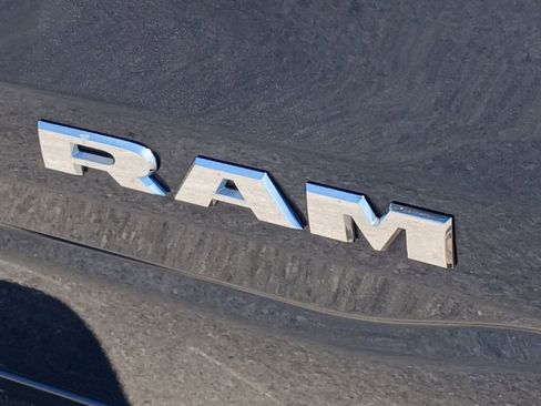 Used 2022 RAM 1500 Big Horn AWD/4WD image 30