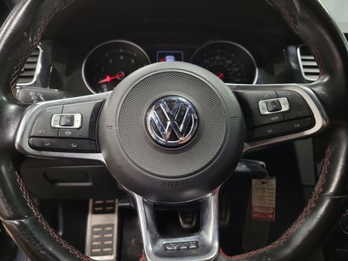 Used 2019 Volkswagen GTI SE FWD image 19