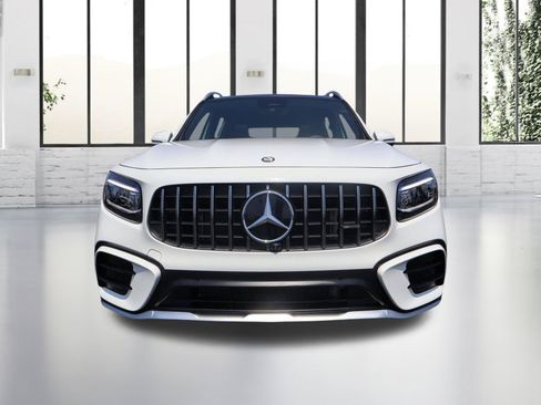 Used 2026 Mercedes-Benz GLB 35 AMG 4MATIC image 8