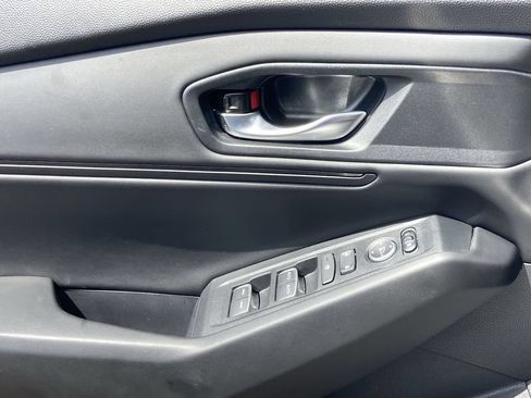 Used 2023 Honda Accord EX image 18