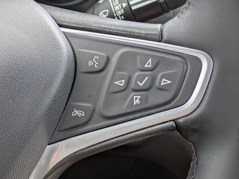 Used 2023 Chevrolet Equinox LT FWD image 23