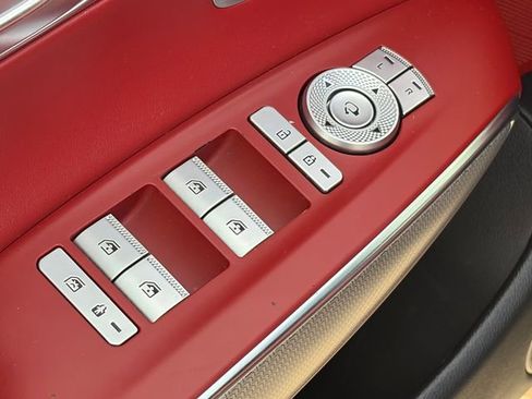 Used 2022 Genesis GV70 2.5T w/ Sport Prestige Package image 20