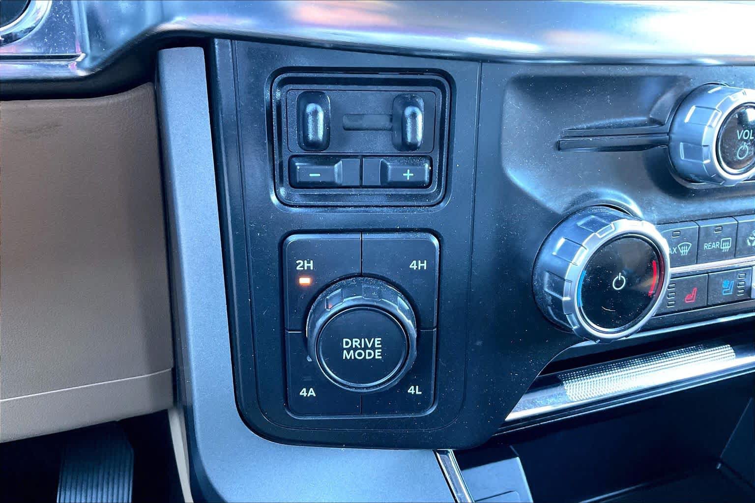 Used 2022 Ford F150 Lariat AWD/4WD image 30