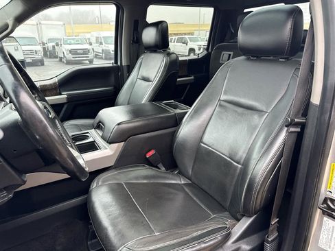 Used 2017 Ford F250 Lariat w/ Lariat Value Package image 13